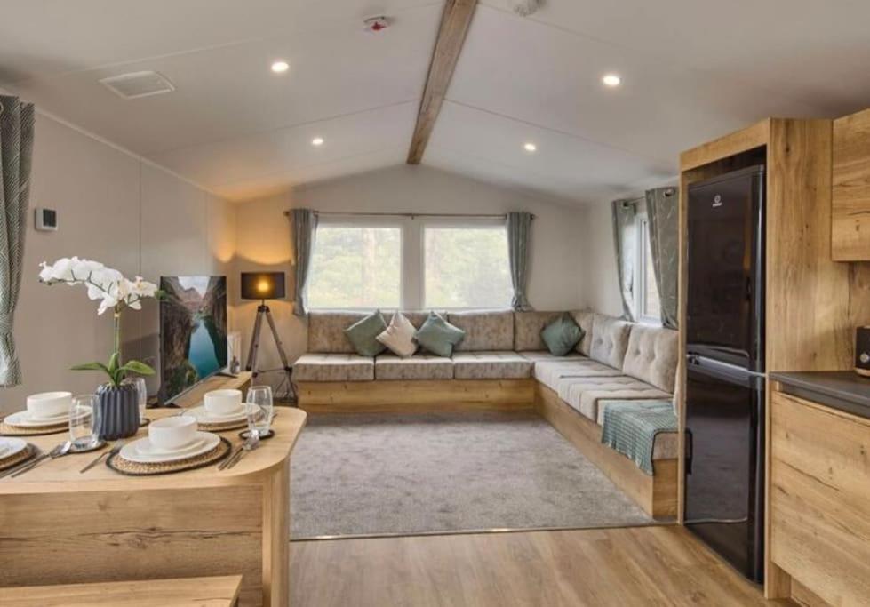 Cosy Caravan New For 2024! Holiday home Newquay (Cornwall)